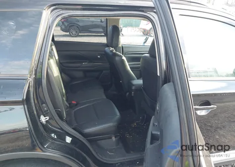 2016 Mitsubishi Outlander Se/Sel z USA, uszkodzony, nr VIN JA4AD3A38GZ012254